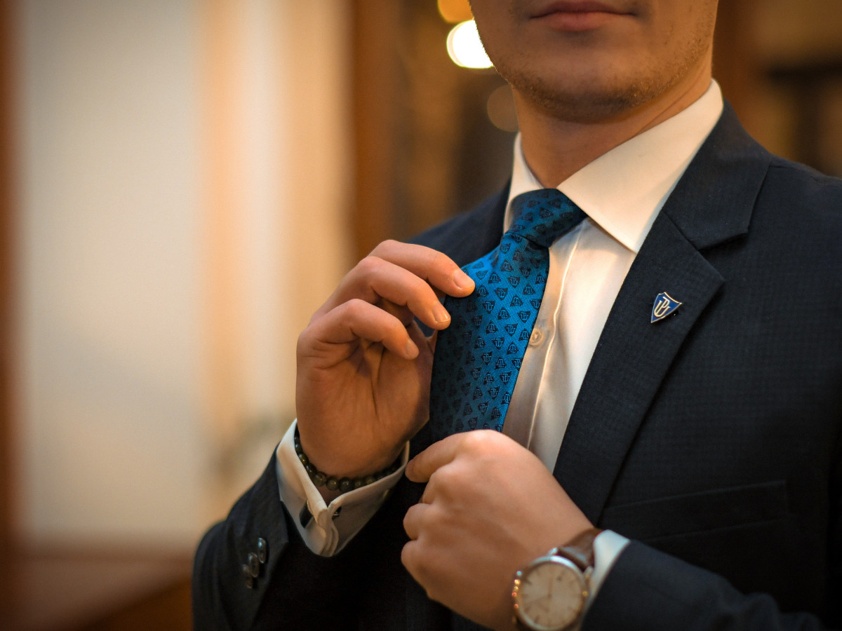 upoint hedvabna kravata 009