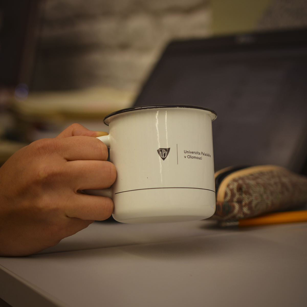 Hrnek smaltovaný 5 Hrnek smaltovaný