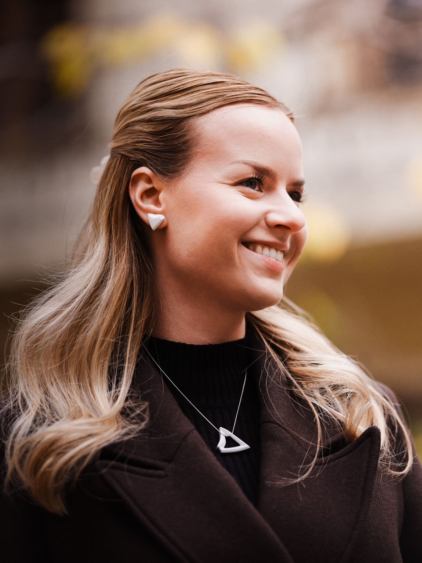 atropa nausnice fin 007